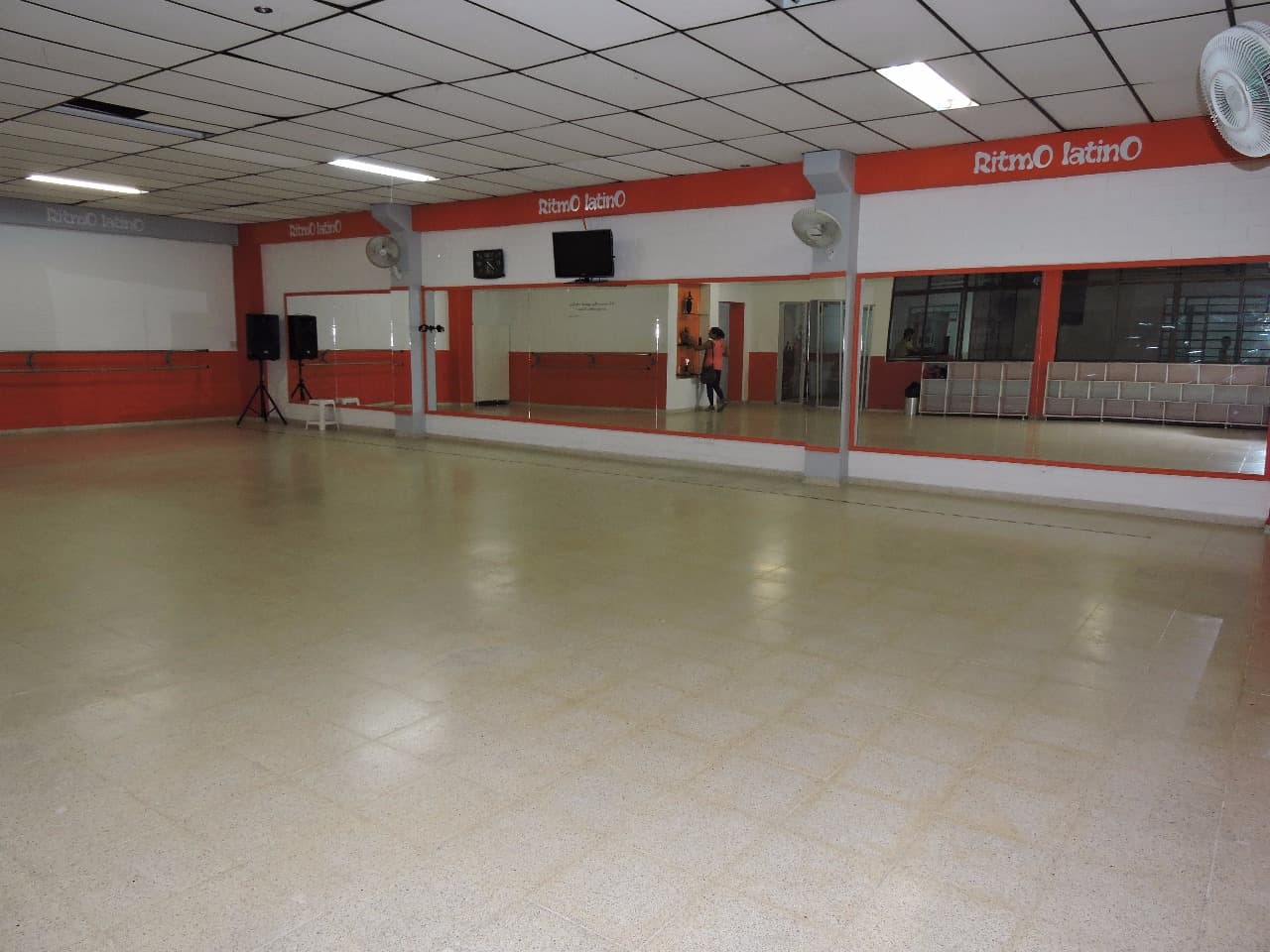 LATINO DANCE SCHOOL RHYTHM. Pereira, RISARALDA