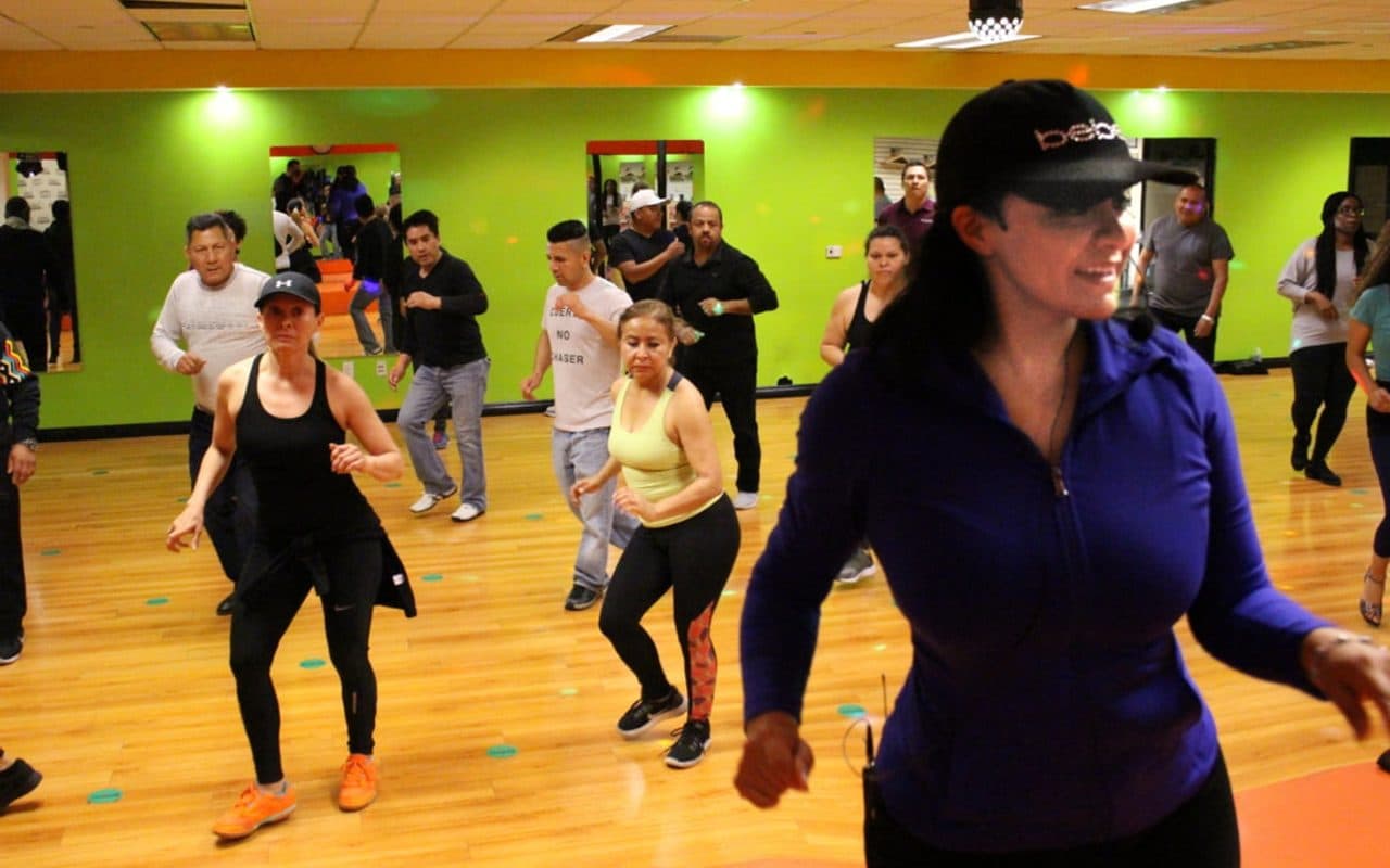 LaRumbera.com, Salsa and Bachata Dance Classes, Zuly Dextre, Dance On Beat, Adult & Kids Group Classes, Private Dance Lessons. Garden Grove