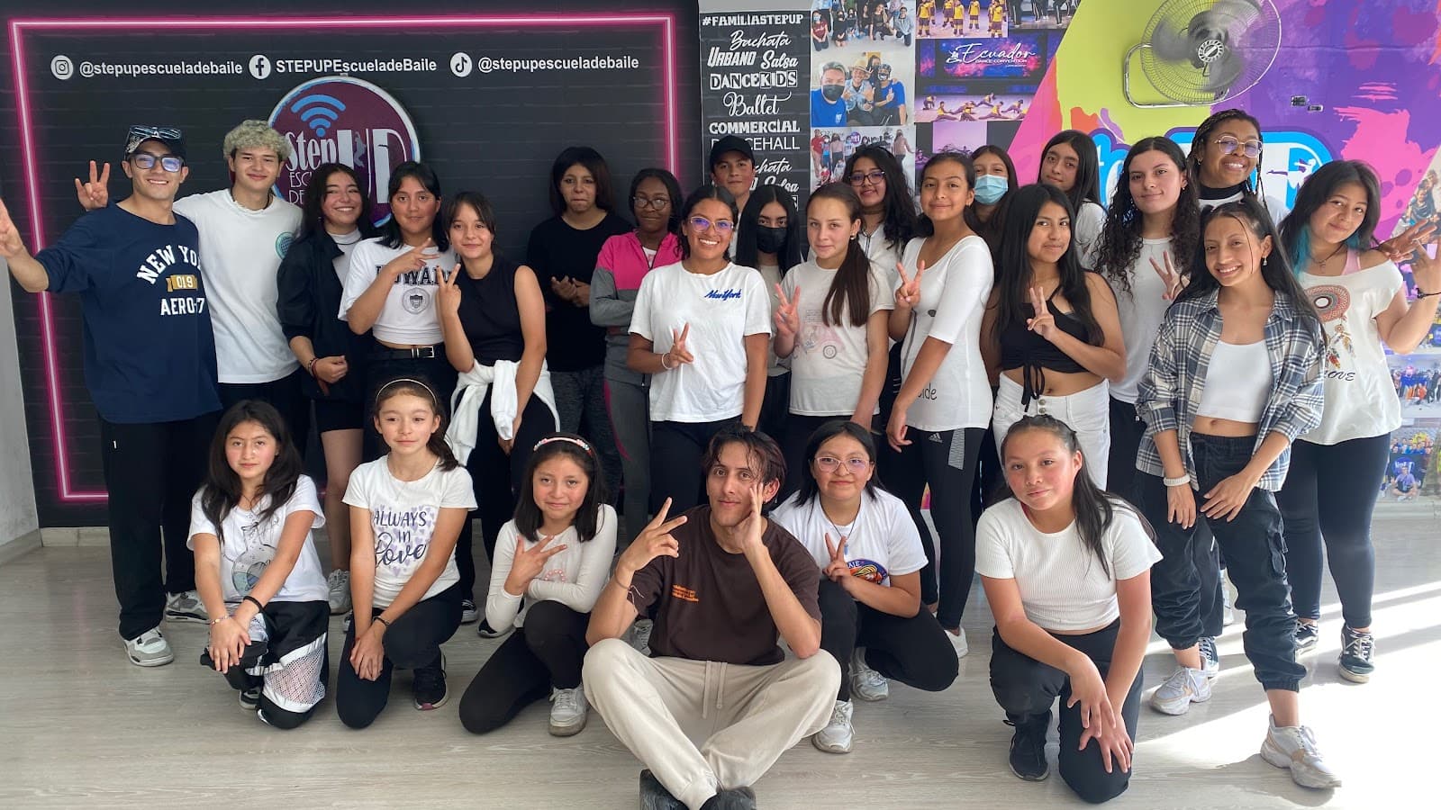 Step Up Escuela de Baile. Quito