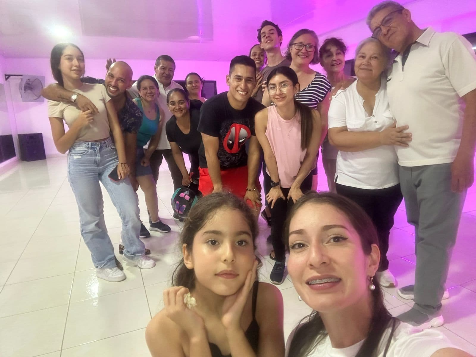 Fiebre Latina Dance School. Cali, VALLE DEL CAUCA