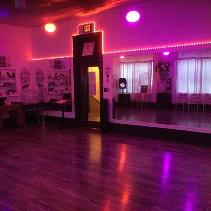 Adelante Dance Studio. Moore, OK