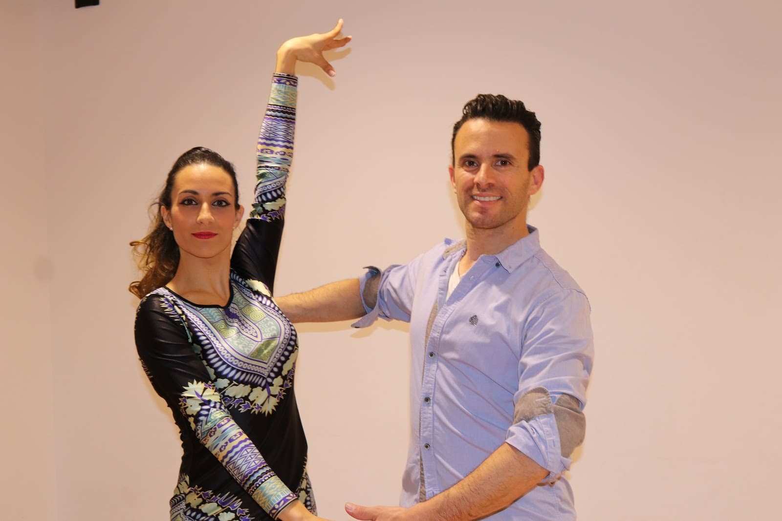 Academia de Baile A-Mambo Almoradí. Alicante