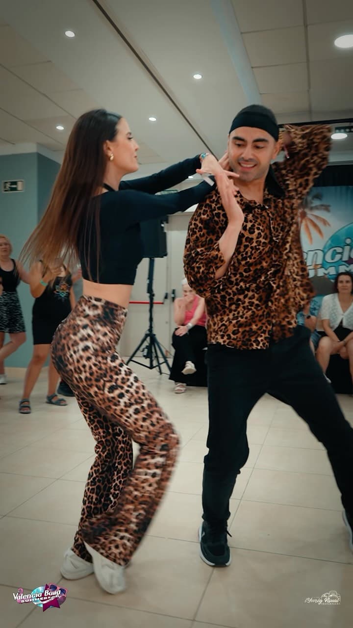 Valencia Baila. Valencia, VALENCIA