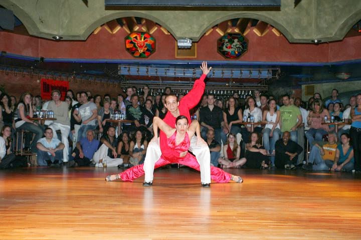 Academy Salsa de Montréal. Montréal, QC