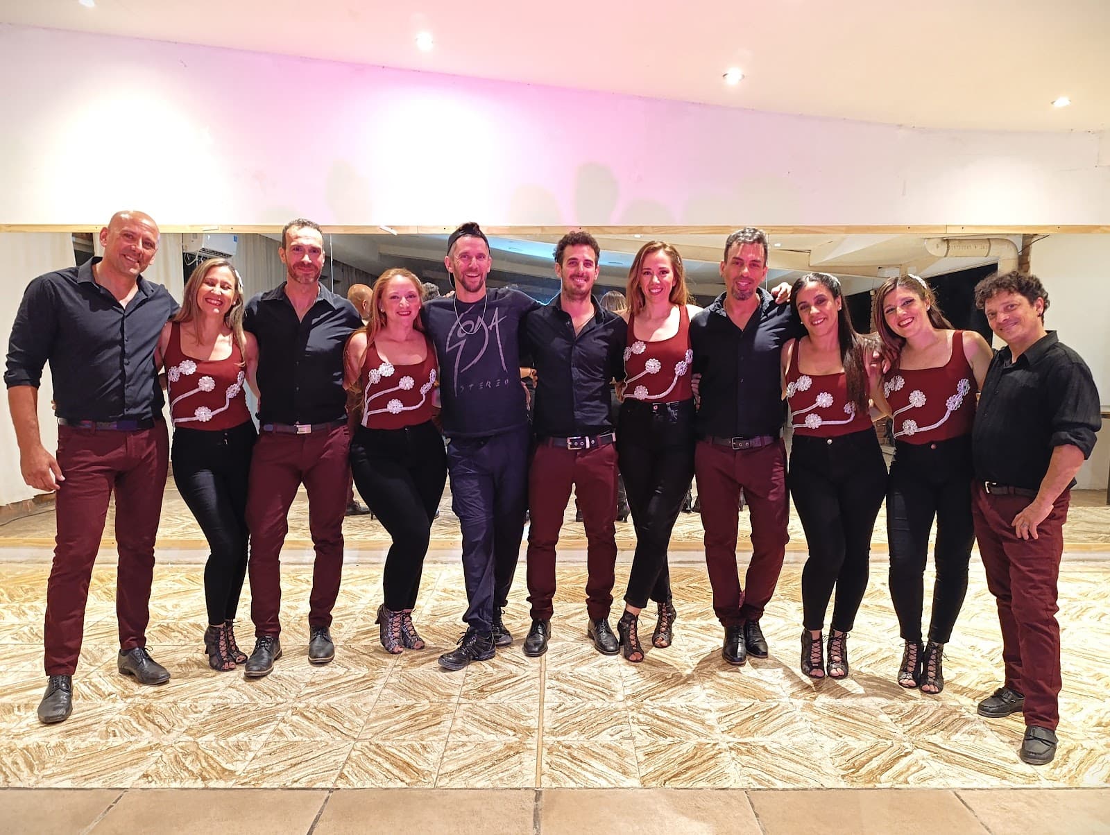 CoNNeXa - Escuela de Bachata y Salsa. Funes, SANTA FE