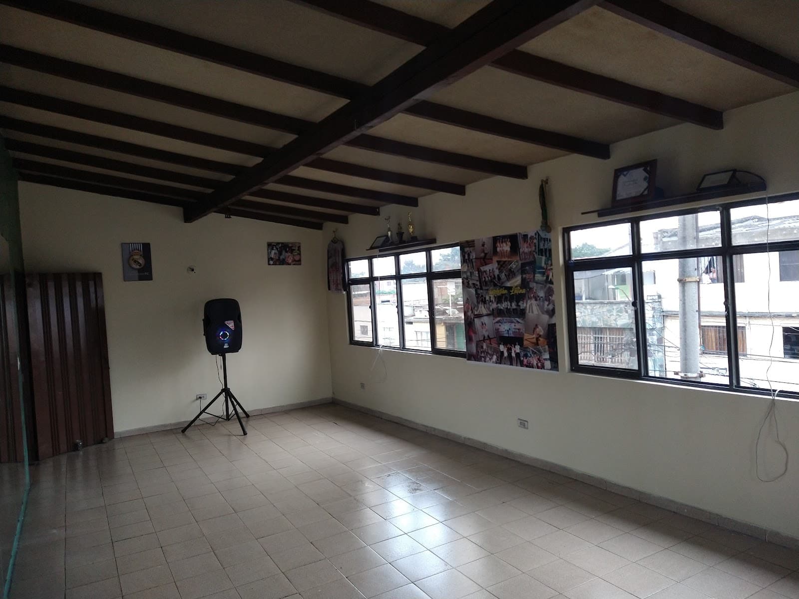 Academia de baile "Explosión Latina". Cali, VALLE DEL CAUCA