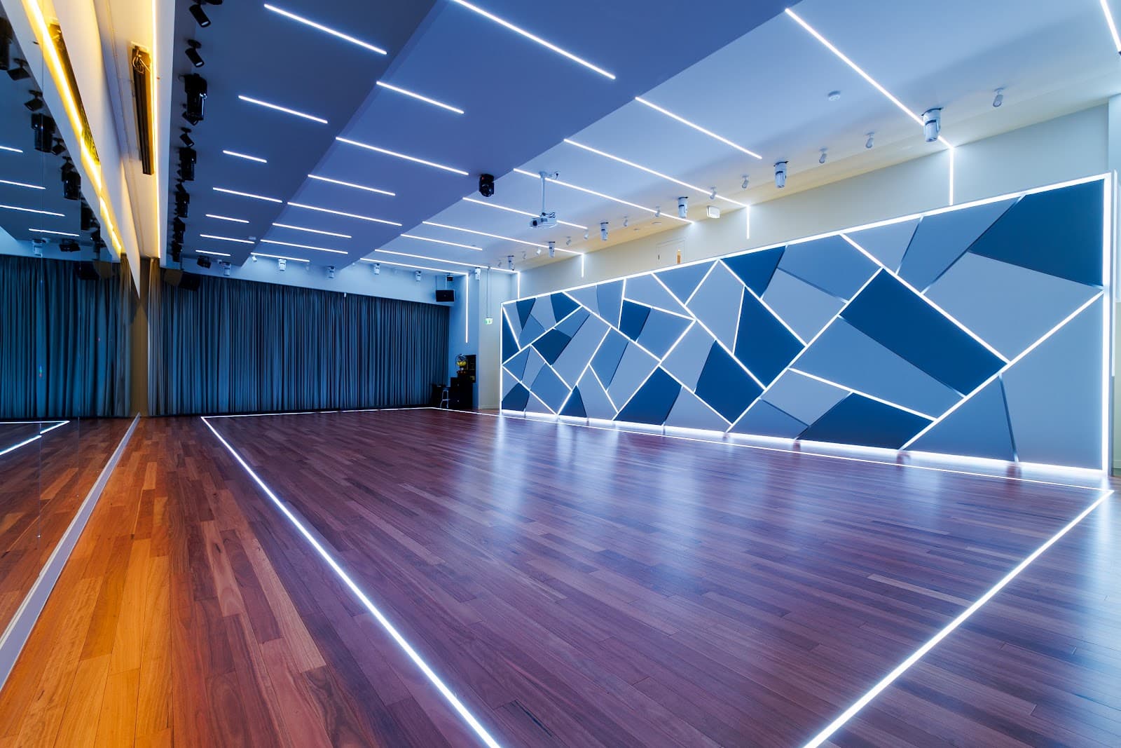 Dance Innovation Team - DIT Studio. Nunawading, VIC