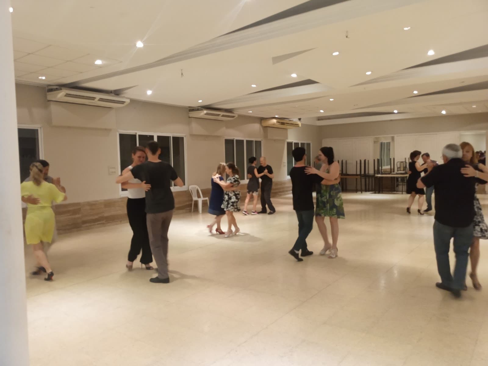 Academia de Baile Y Milonga "Taconeando". Santa Fe