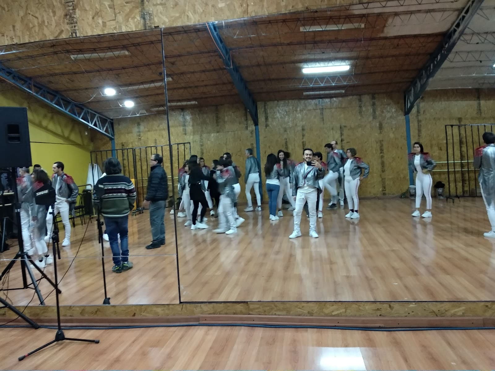 Academia de Danza y Espectaculos Hugo Urrutia. Santiago, REGIÓN METROPOLITANA DE SANTIAGO
