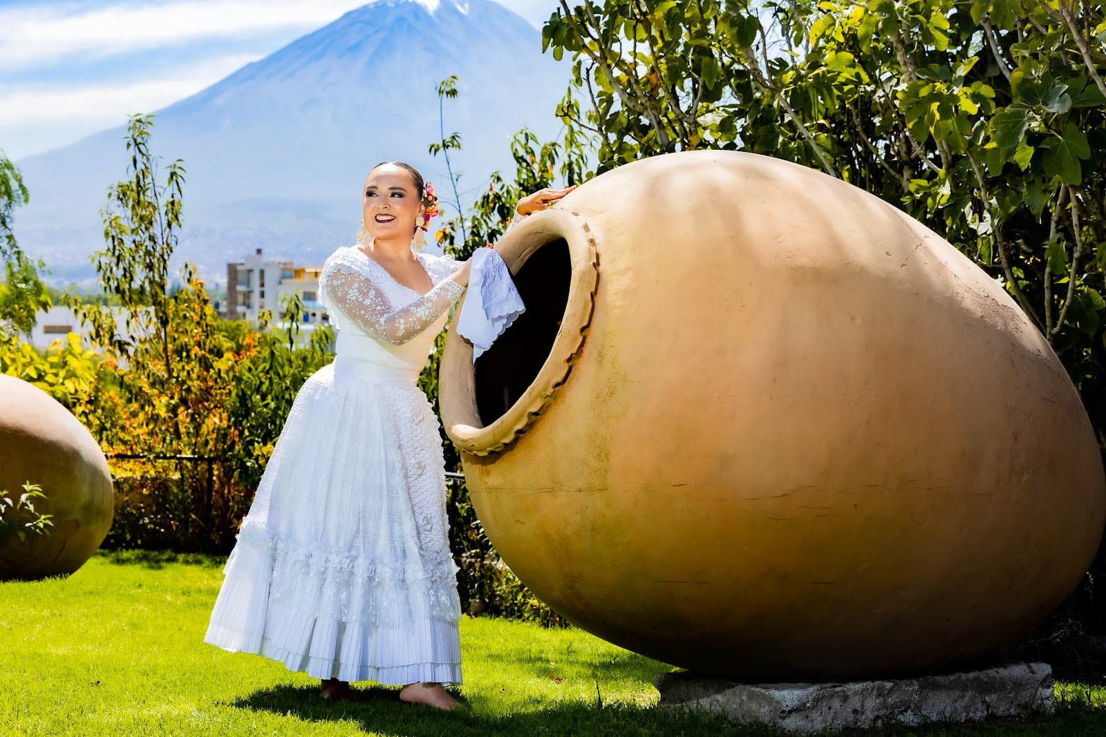 ACADEMIA DE MARINERA AMOR POR EL PERU SEDE MIRAFLORES. Miraflores