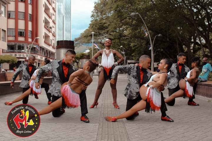 Escuela de baile Fun Art Magia Latina. Cali, VALLE DEL CAUCA
